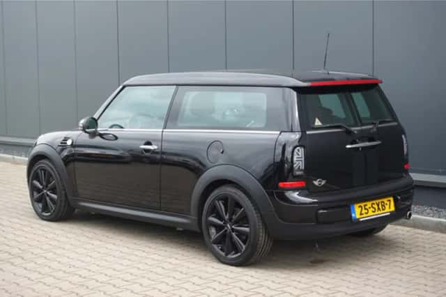 MINI Clubman (2011) thumbnail 3