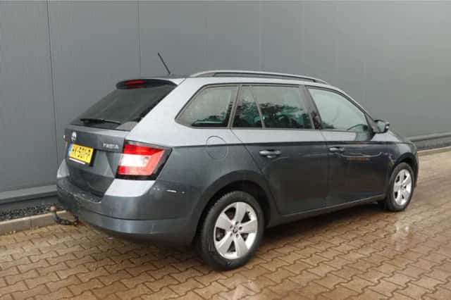 Škoda Fabia (2015) thumbnail 3