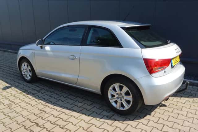 Audi A1 (2011) thumbnail 2