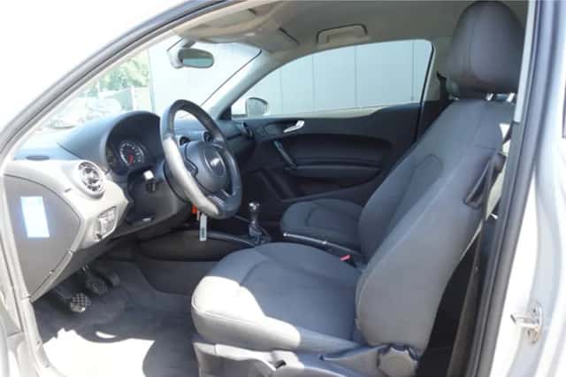 Audi A1 (2011) thumbnail 5