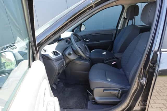 Renault Grand Scénic (2009) thumbnail 5