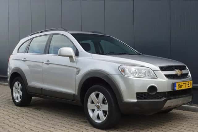 Chevrolet Captiva (2007) thumbnail 4
