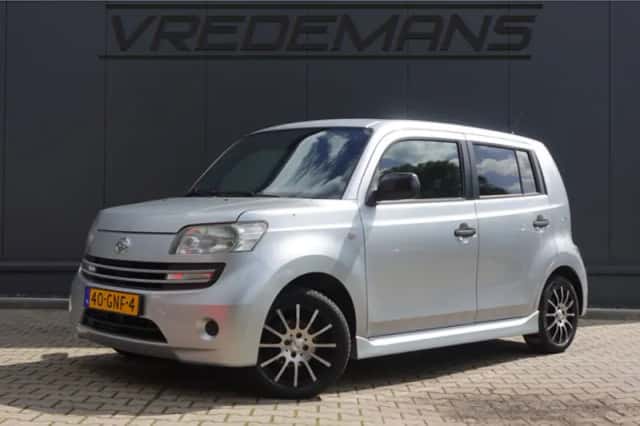 Daihatsu Materia (2008) thumbnail 1