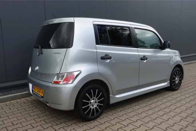 Daihatsu Materia (2008) thumbnail 4