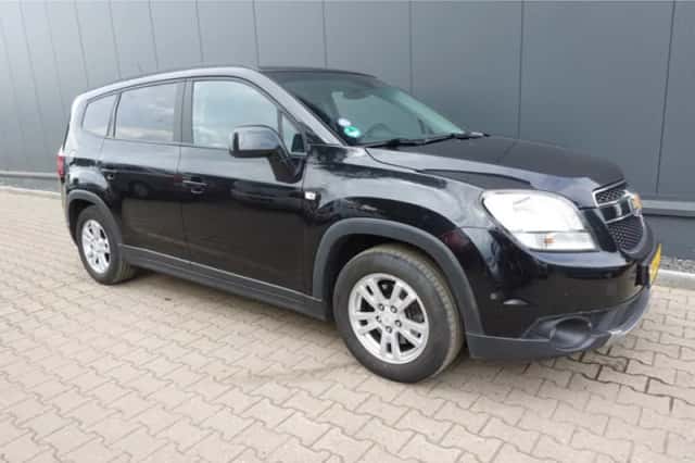 Chevrolet Orlando (2011) thumbnail 4