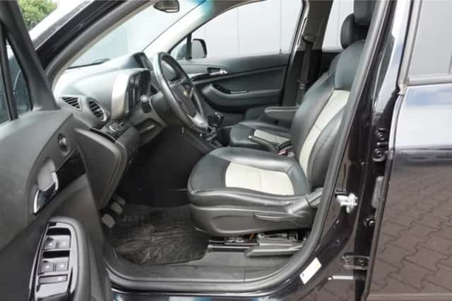 Chevrolet Orlando (2011) thumbnail 5