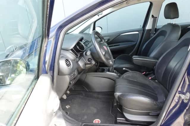 Fiat Punto (2011) thumbnail 5