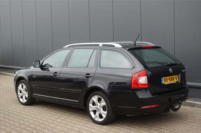Škoda Octavia (2011) thumbnail 2