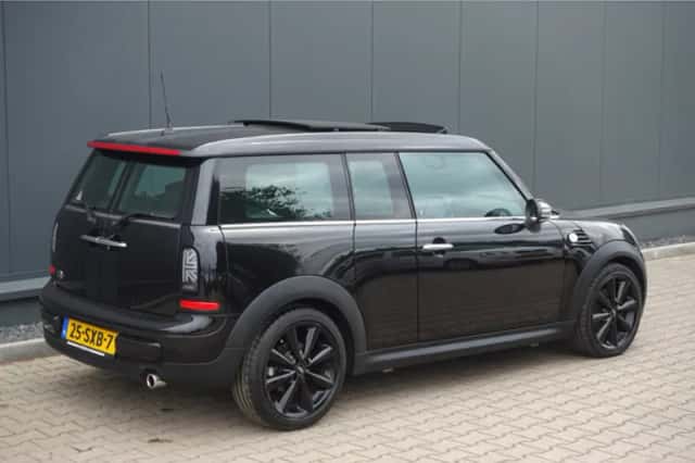 MINI Clubman (2011) thumbnail 4