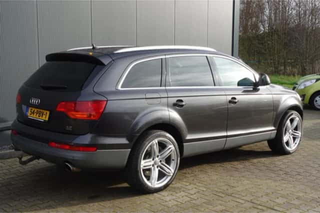 Audi Q7 (2006) thumbnail 4