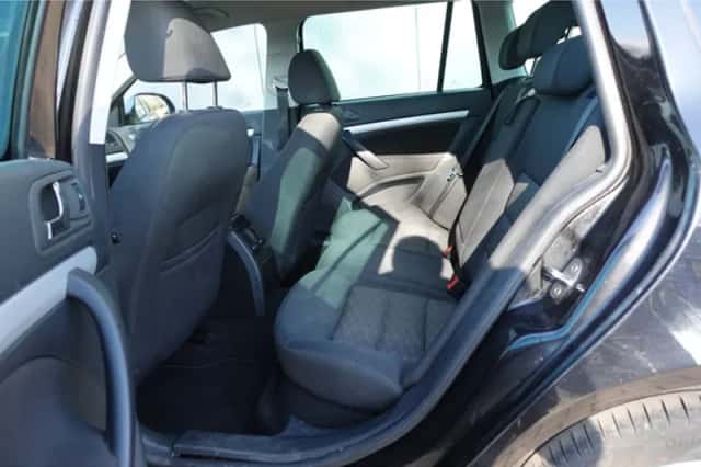 Škoda Octavia (2011) thumbnail 6