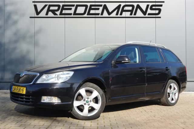 Škoda Octavia (2011) thumbnail 1