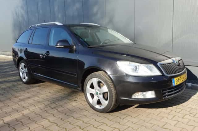 Škoda Octavia (2011) thumbnail 4