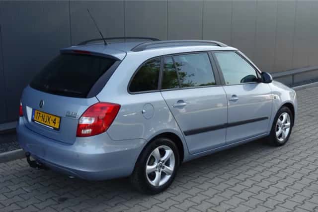 Škoda Fabia (2010) thumbnail 3