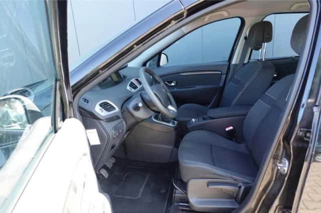 Renault Grand Scénic (2010) thumbnail 5
