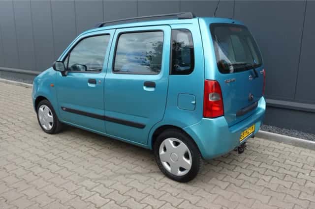 Suzuki Wagon (2002) thumbnail 2