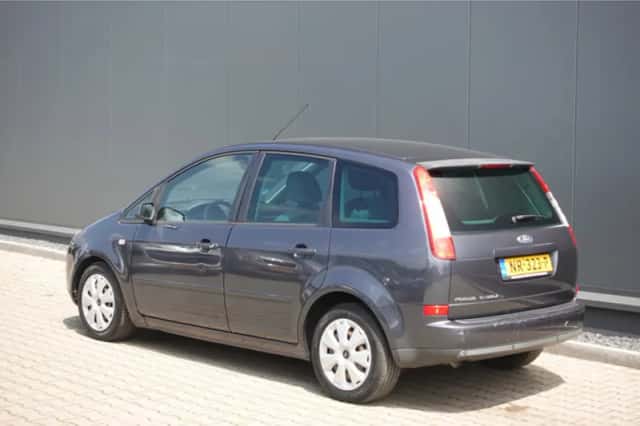Ford Focus (2007) thumbnail 2