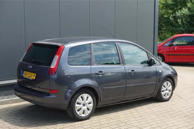 Ford Focus (2007) thumbnail 3