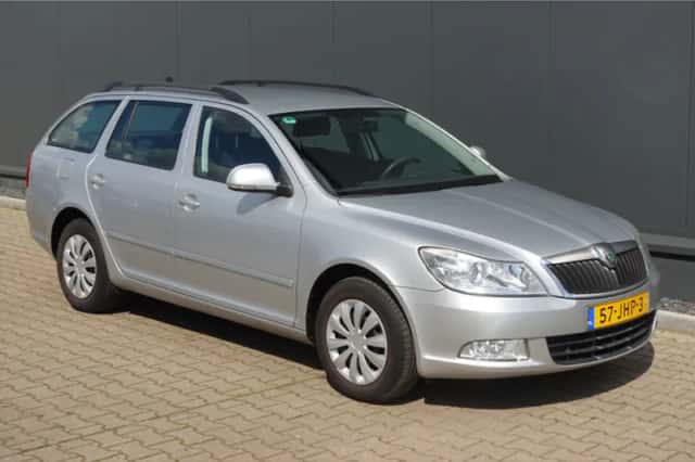 Škoda Octavia (2009) thumbnail 4