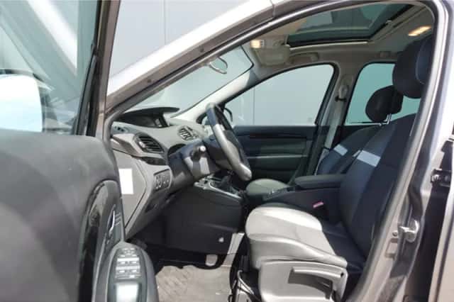 Renault Grand Scénic (2012) thumbnail 5