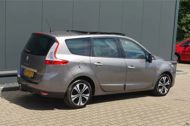 Renault Grand Scénic (2012) thumbnail 3