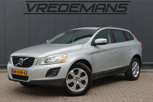 Volvo XC60 (2008) thumbnail 1