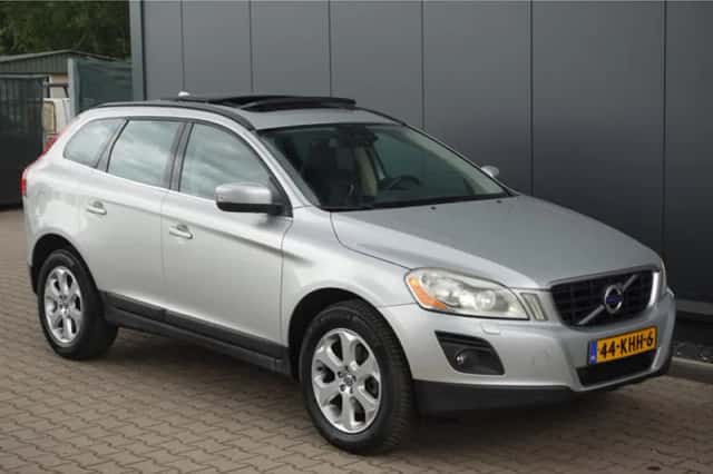 Volvo XC60 (2008) thumbnail 4