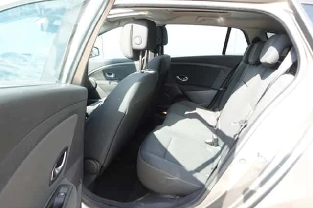 Renault Mégane (2010) thumbnail 6