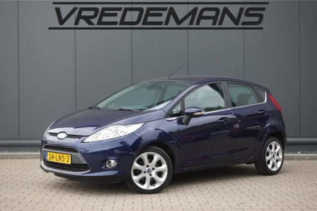 Ford Fiesta (2010) thumbnail 1