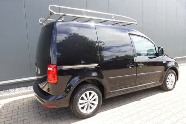 Volkswagen Caddy (2016) thumbnail 3