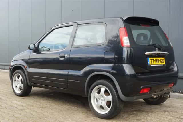 Suzuki Ignis (2002) thumbnail 2