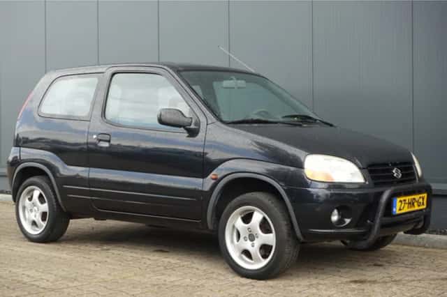 Suzuki Ignis (2002) thumbnail 4