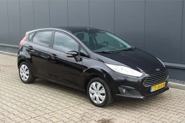 Ford Fiesta (2017) thumbnail 4