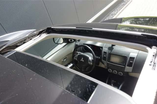 Mitsubishi Outlander (2008) thumbnail 4