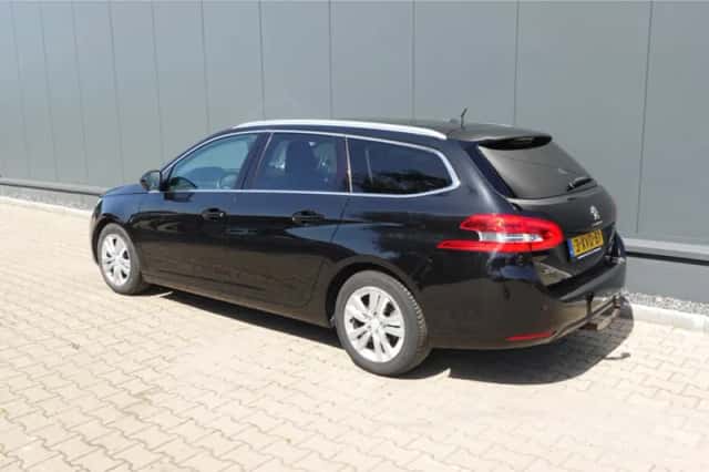 Peugeot 308 (2014) thumbnail 2