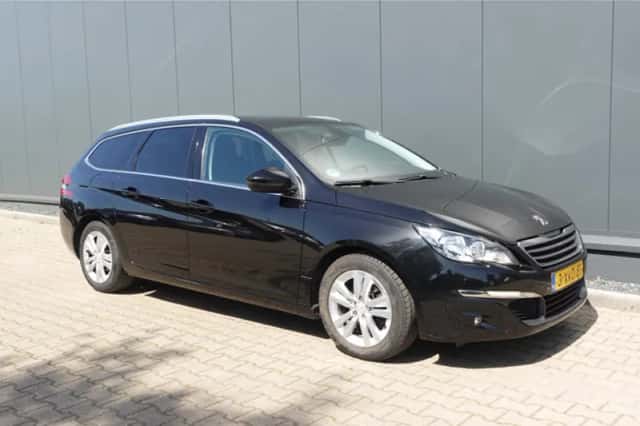 Peugeot 308 (2014) thumbnail 4