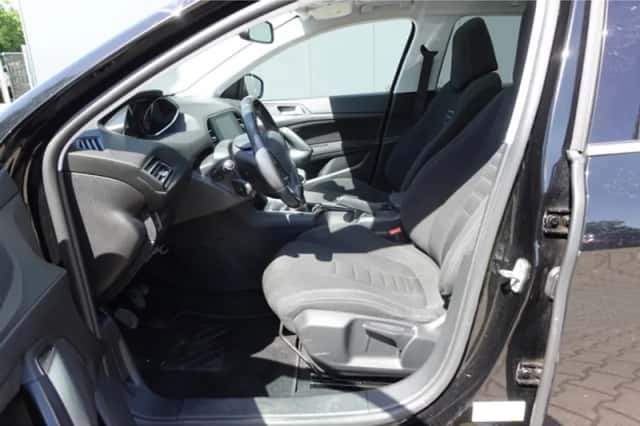 Peugeot 308 (2014) thumbnail 5