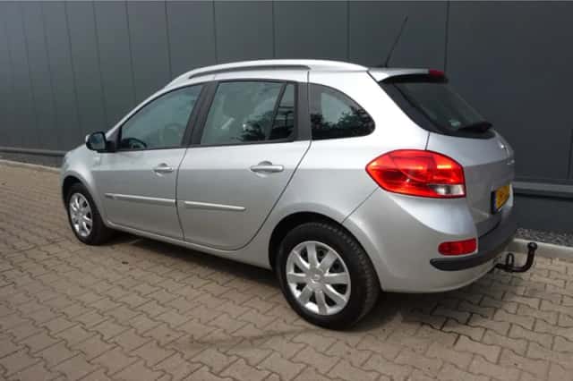 Renault Clio (2013) thumbnail 2