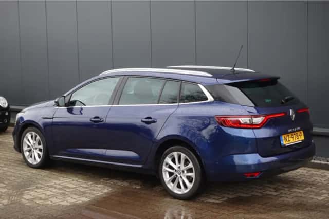 Renault Mégane (2017) thumbnail 2