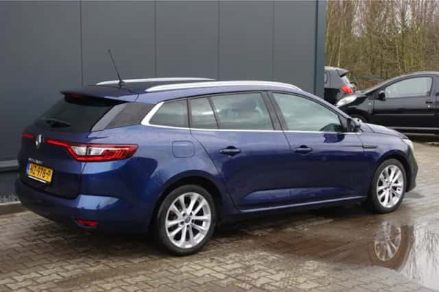 Renault Mégane (2017) thumbnail 3