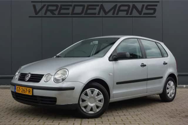 Volkswagen Polo (2003) thumbnail 1