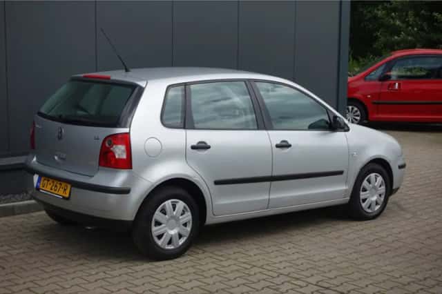 Volkswagen Polo (2003) thumbnail 3