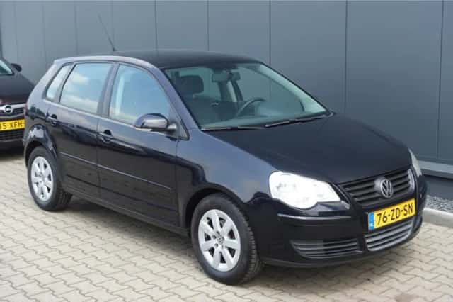 Volkswagen Polo (2008) thumbnail 4