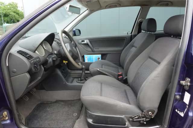 Volkswagen Polo (2001) thumbnail 5