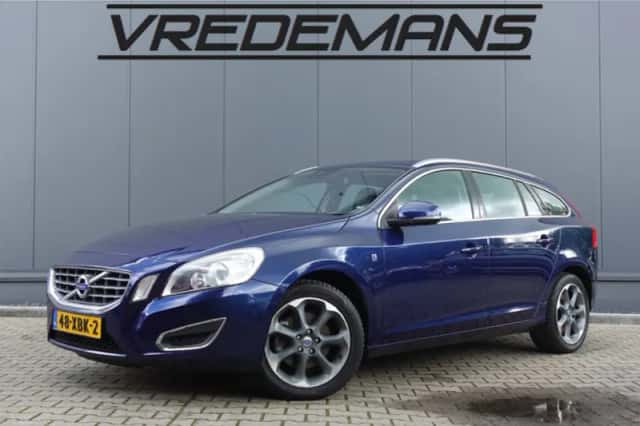 Volvo V60 (2012) thumbnail 1