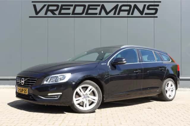 Volvo V60 (2013) thumbnail 1