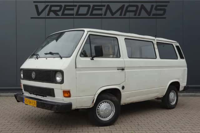 Volkswagen Transporter (1990) thumbnail 1