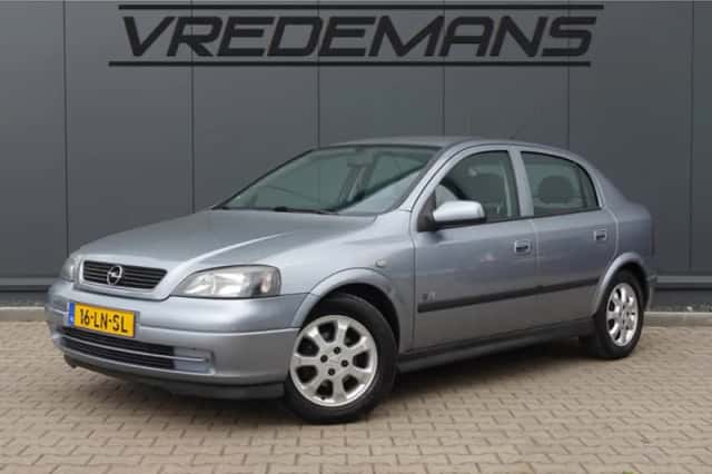 Opel Astra (2003) thumbnail 1