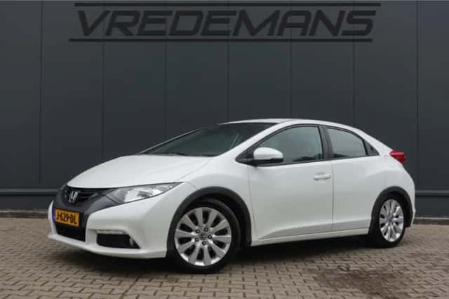 Honda Civic (2014) thumbnail 1