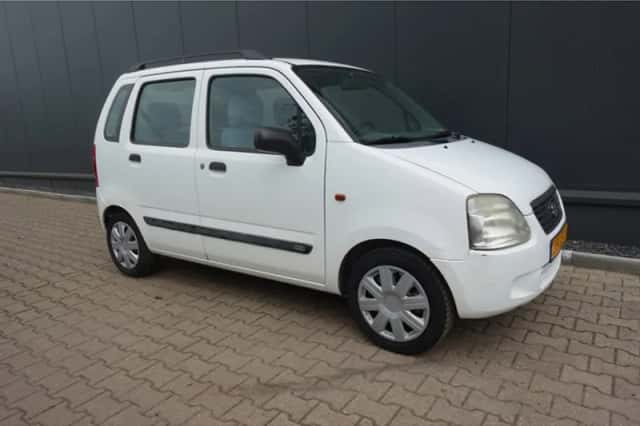 Suzuki Wagon (2000) thumbnail 4